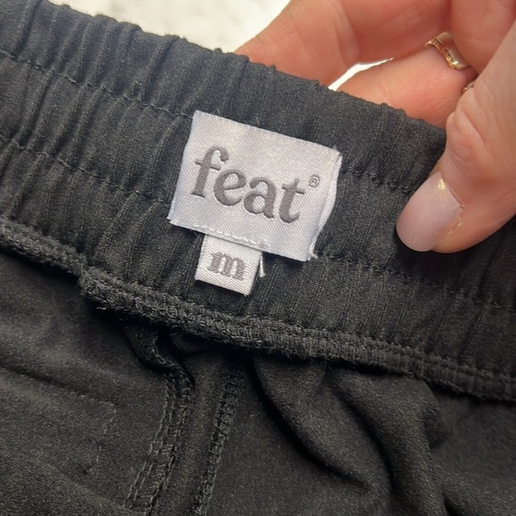 FEAT Men’s Standard Short in Black Size M - Picture 9 of 14